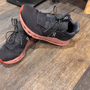 On Cloudnova womens tennis shoes/ Gray and Pink size 6.5